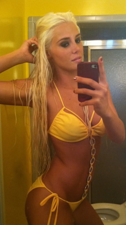 hot blonde in bikini selfshot; Amateur Babe Blonde Hot 