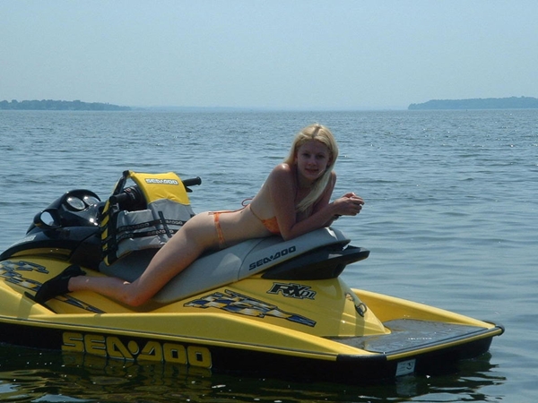 Boobs on Beach - Blond Girl On Beach; Amateur Beach 