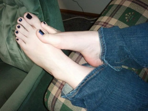Feet and jeans; Foot 
