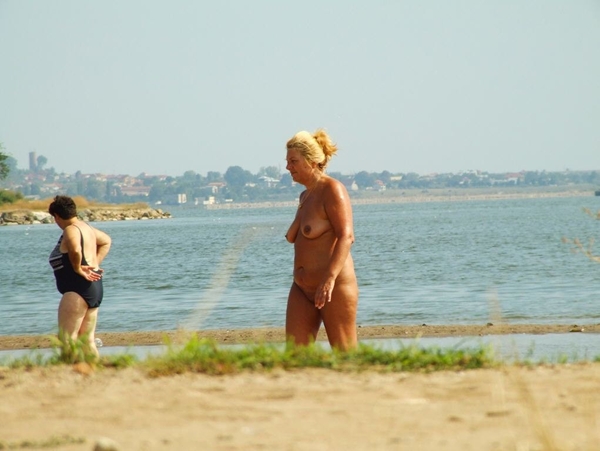 Public Nude- Public Pussies; Amateur Public 