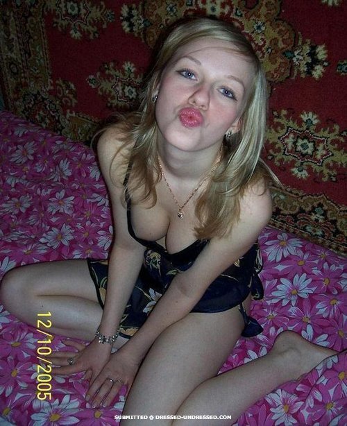 ; Amateur Babe Blonde Non Nude Teen 