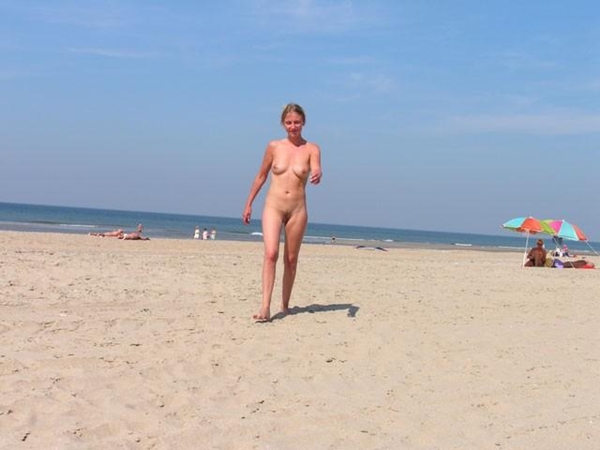 Boobs on Beach - Topless Beach Pics; Amateur Beach 