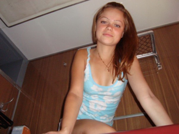 ...; Amateur Girlfriend Non Nude Petite Red Head 