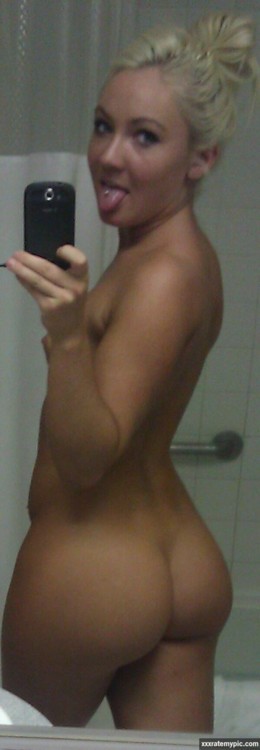 Amateur real sexy naked exgirlfriend nude porn photo (NSFW); Amateur Hot 