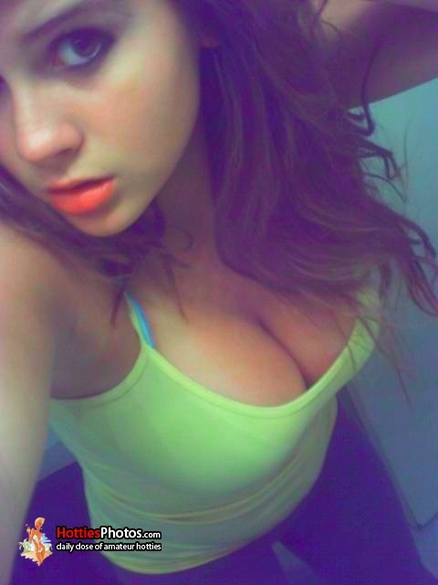 ...; Amateur Big Tits Brunette Cleavage Non Nude Selfshot Teen 